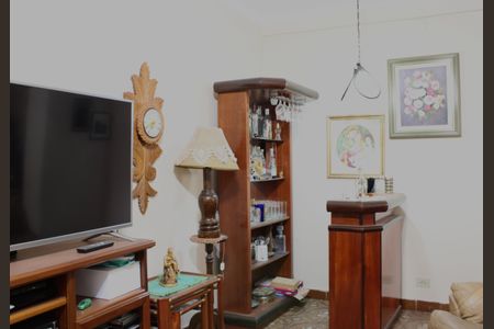 Casa à venda com 410m², 4 quartos e 4 vagasSala de TV