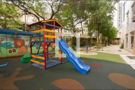 Apartamento à venda com 103m², 3 quartos e 3 vagasÁrea comum - Playground