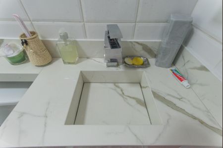 Apartamento à venda com 65m², 3 quartos e 2 vagasBanheiro Social