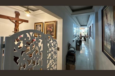 Apartamento à venda com 145m², 2 quartos e 1 vaga Apartamento à venda com 145m², 2 quartos e 1 vagaEntrada