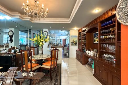 Apartamento à venda com 145m², 2 quartos e 1 vaga Apartamento à venda com 145m², 2 quartos e 1 vagaSala