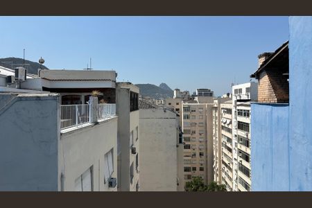Apartamento à venda com 145m², 2 quartos e 1 vaga Apartamento à venda com 145m², 2 quartos e 1 vagaÁrea comum