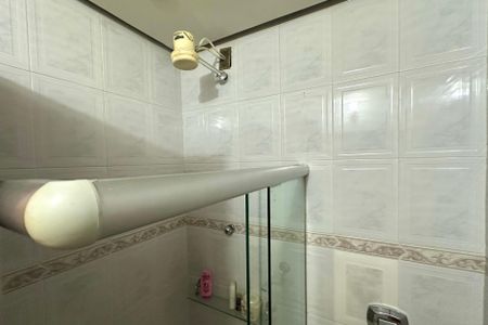 Apartamento à venda com 145m², 2 quartos e 1 vaga Apartamento à venda com 145m², 2 quartos e 1 vagaBanheiro Social