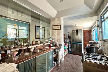 Apartamento à venda com 145m², 2 quartos e 1 vaga Apartamento à venda com 145m², 2 quartos e 1 vagaCozinha