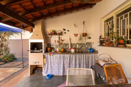 Casa à venda com 320m², 3 quartos e sem vagaÁrea comum