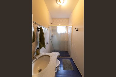 Casa à venda com 320m², 3 quartos e sem vagaBanheiro 