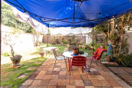 Casa à venda com 320m², 3 quartos e sem vagaÁrea comum