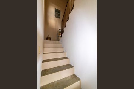 Casa à venda com 320m², 3 quartos e sem vagaEscada