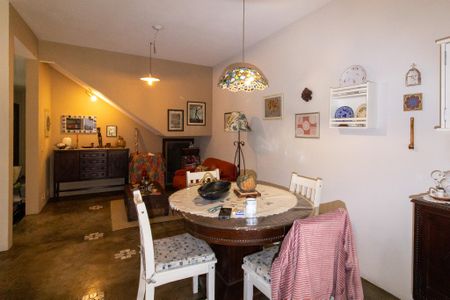 Casa à venda com 320m², 3 quartos e sem vagaSala