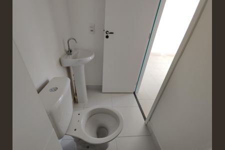 Apartamento à venda com 32m², 2 quartos e sem vaga Apartamento à venda com 32m², 2 quartos e sem vagaBanheiro