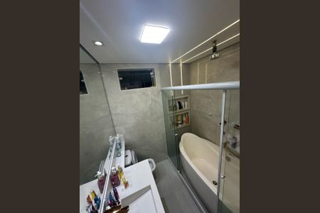 Apartamento à venda com 83m², 2 quartos e sem vaga Apartamento à venda com 83m², 2 quartos e sem vagaBanheiro