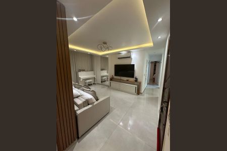 Apartamento à venda com 83m², 2 quartos e sem vaga Apartamento à venda com 83m², 2 quartos e sem vagaSala