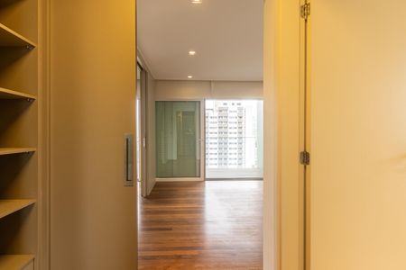 Apartamento à venda com 90m², 1 quarto e 2 vagasSuíte