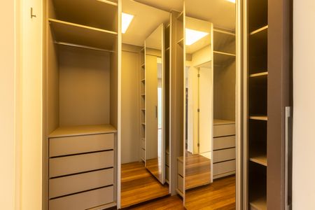 Apartamento à venda com 90m², 1 quarto e 2 vagasSuíte