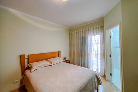 Casa à venda com 250m², 5 quartos e 3 vagasSuíte