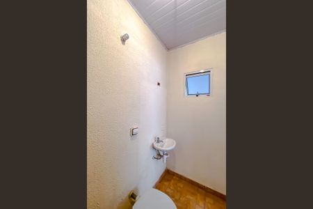 Casa à venda com 250m², 5 quartos e 3 vagasBanheiro de Serviço