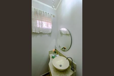 Casa à venda com 250m², 5 quartos e 3 vagasLavabo