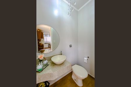 Casa à venda com 250m², 5 quartos e 3 vagasLavabo