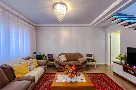 Casa à venda com 250m², 5 quartos e 3 vagasSala