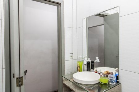 Casa à venda com 150m², 3 quartos e 1 vagaBanheiro