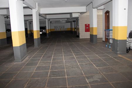 Apartamento à venda com 220m², 5 quartos e 2 vagasGaragem