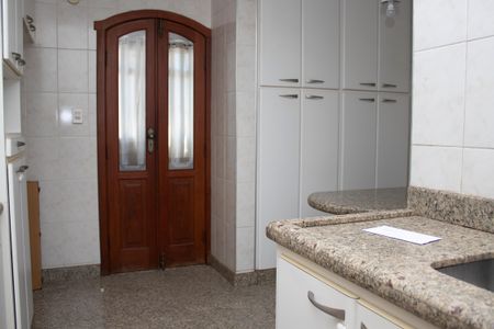 Apartamento à venda com 220m², 5 quartos e 2 vagascozinha