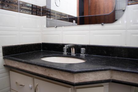 Apartamento à venda com 220m², 5 quartos e 2 vagasBanheiro 1