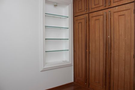 Apartamento à venda com 220m², 5 quartos e 2 vagasSuíte