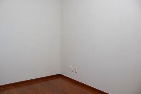 Apartamento à venda com 220m², 5 quartos e 2 vagasQuarto 2