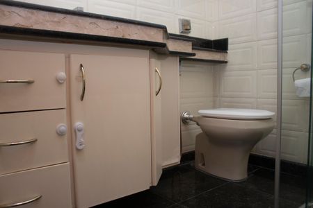 Apartamento à venda com 220m², 5 quartos e 2 vagasBanheiro 1