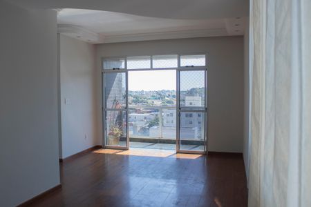 Apartamento à venda com 220m², 5 quartos e 2 vagasSala