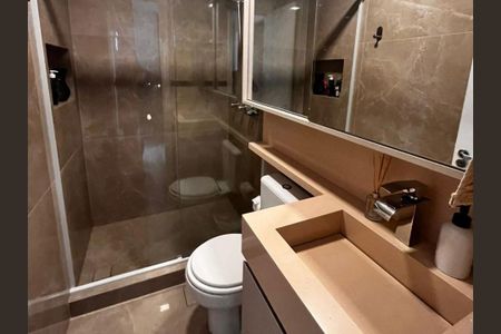 Casa de condomínio para alugar com 177m², 4 quartos e 2 vagas Casa de condomínio para alugar com 177m², 4 quartos e 2 vagasBanheiro Social