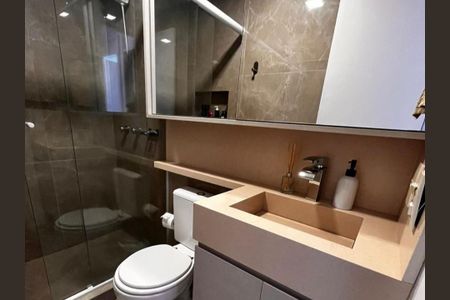 Casa de condomínio para alugar com 177m², 4 quartos e 2 vagas Casa de condomínio para alugar com 177m², 4 quartos e 2 vagasBanheiro Social