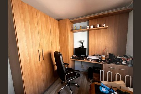 Casa de condomínio para alugar com 177m², 4 quartos e 2 vagas