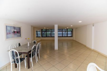 Apartamento à venda com 180m², 4 quartos e 2 vagasÁrea comum