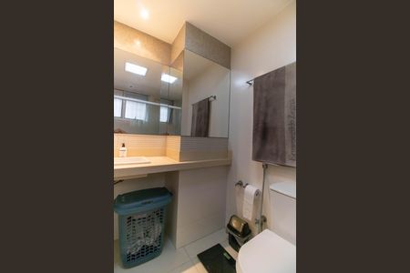 Apartamento à venda com 180m², 4 quartos e 2 vagasBanheiro da Suíte 1