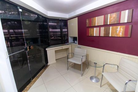 Apartamento à venda com 180m², 4 quartos e 2 vagasÁrea comum