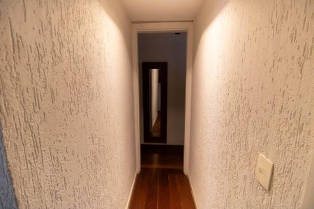 Apartamento à venda com 180m², 4 quartos e 2 vagasCorredor