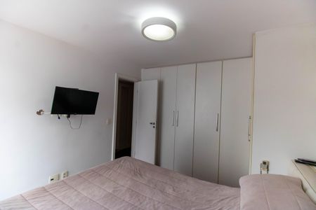 Apartamento à venda com 180m², 4 quartos e 2 vagasSuíte 1