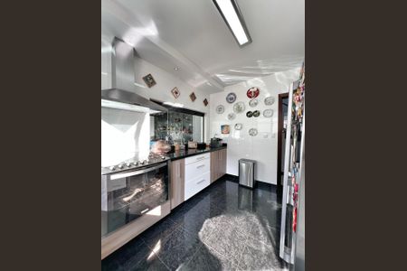 Casa de condomínio à venda com 232m², 3 quartos e 3 vagasCozinha