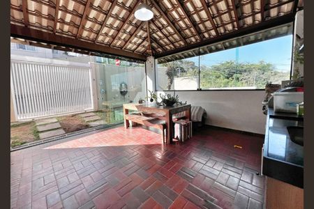 Casa de condomínio à venda com 232m², 3 quartos e 3 vagasÁrea Gourmet