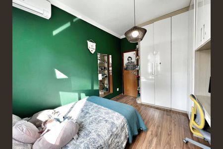 Casa de condomínio à venda com 232m², 3 quartos e 3 vagasSuíte 1