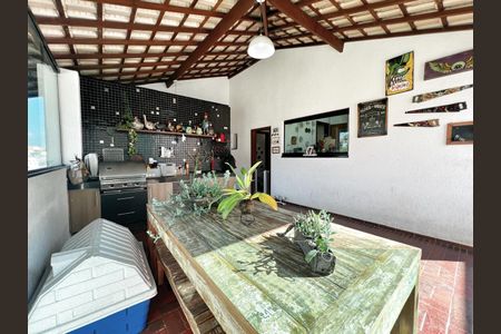 Casa de condomínio à venda com 232m², 3 quartos e 3 vagasÁrea Gourmet
