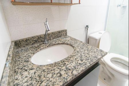 Casa de condomínio para alugar com 123m², 3 quartos e 3 vagasBanheiro da Suíte