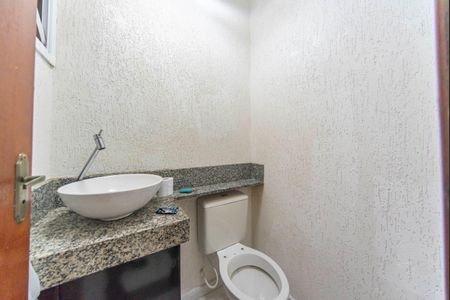 Casa de condomínio para alugar com 123m², 3 quartos e 3 vagasLavabo