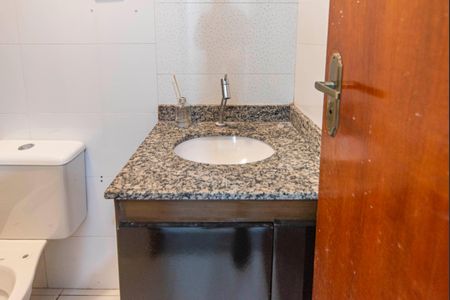 Casa de condomínio para alugar com 123m², 3 quartos e 3 vagasBanheiro Social