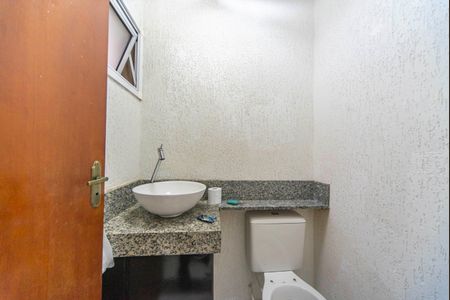 Casa de condomínio para alugar com 123m², 3 quartos e 3 vagasLavabo