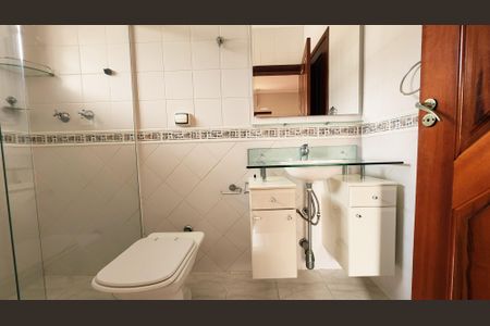 Casa de condomínio à venda com 700m², 3 quartos e 3 vagasBanheiro da Suíte 3