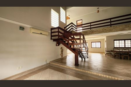 Casa de condomínio à venda com 700m², 3 quartos e 3 vagasSala