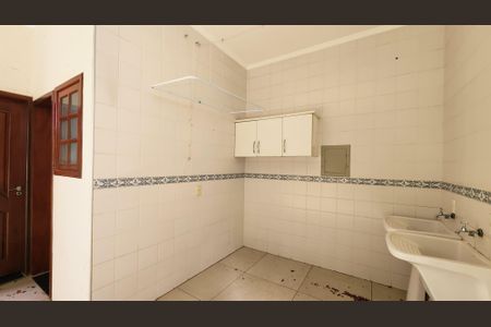 Casa de condomínio à venda com 700m², 3 quartos e 3 vagasÁrea de Serviço